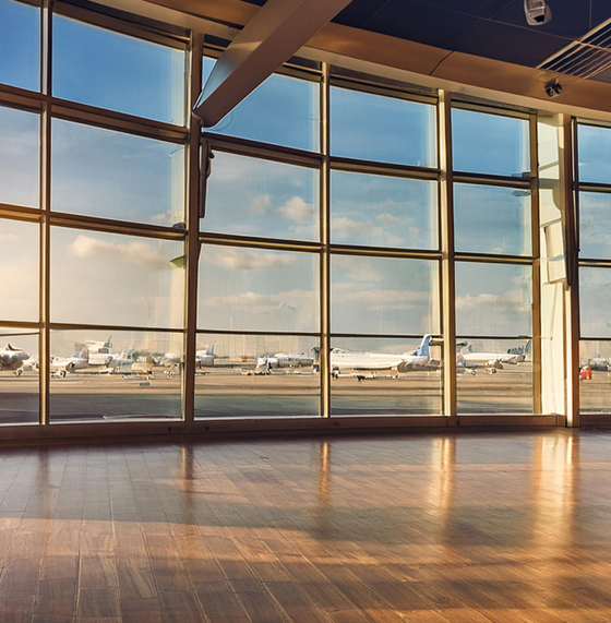 Airport parquet floor / parquet adapté pour un aéroport Airport parquet floor / parquet adapté pour un aéroport