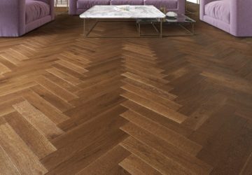 Thumbnail of http://parquet%20CHATEAU%20BATON%20ROMPU%20teinte%20brune%20vieilli%20huile%20teintée