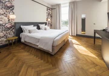 Design Parquet - Badiane parquet — brushed and finished with matt varnish, perfect for a warm and inviting interior.